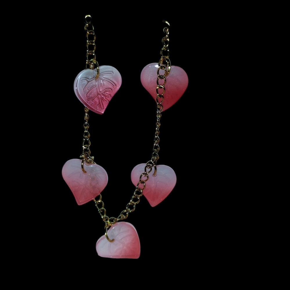 Pink Heart-shaped Leaf Bracelet in Gold